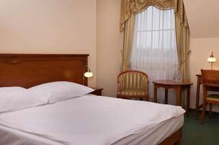 Отель Senator Gran Via Бендземысл Стандартный номер с кроватью размера "king-size"-4